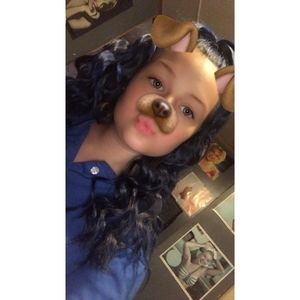 Meet your Posher, Karis